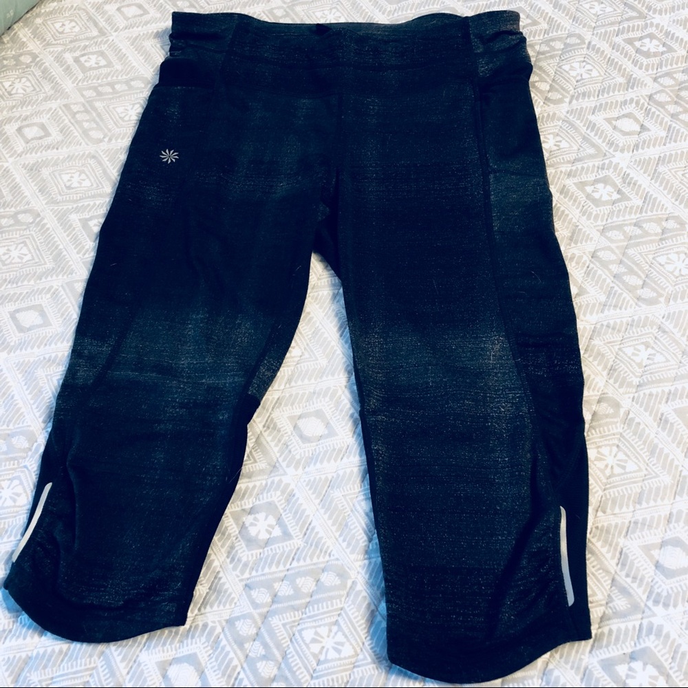 Athleta Crop Capri Pants M
